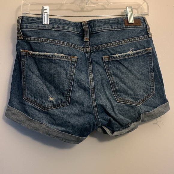Abercrombie & Fitch Denim Shorts 👖 - Picture 3 of 4
